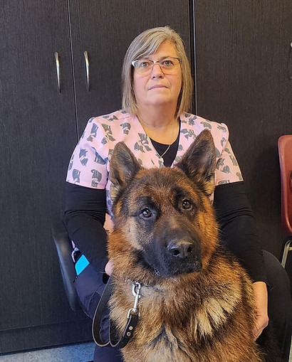 Janet (Receptionist)